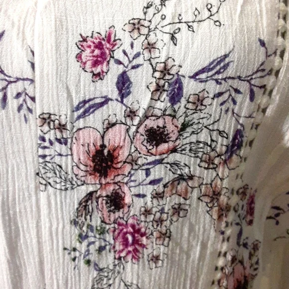 American rag v neck floral dress - Picture 4 of 8